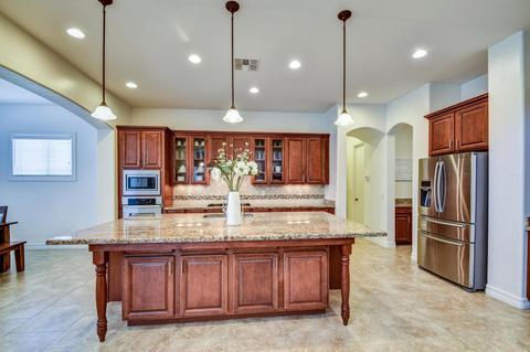 2812 E Harwell Rd, Phoenix, AZ 85042 photo 9