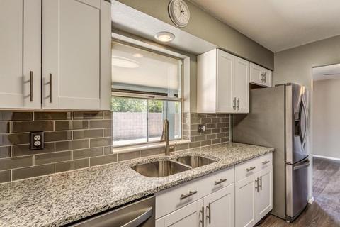 5151 Emerald Cir, Mesa, AZ 85206 photo 9