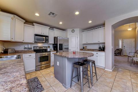 3985 E Los Altos Dr, Gilbert, AZ 85297 photo 10