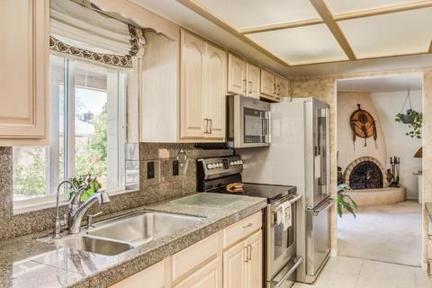 2836 E Claire Dr, Phoenix, AZ 85032 photo 11