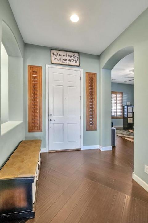 554 E Beauchamp Dr, Gilbert, AZ 85297 photo 3
