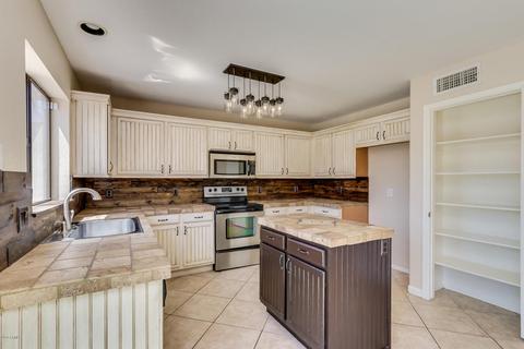 2115 E Patrick Ln, Phoenix, AZ 85024 photo 2