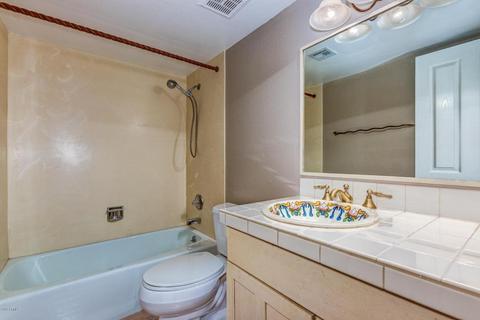115 Echo Ln, Phoenix, AZ 85020 photo 13