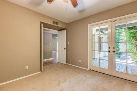 115 Echo Ln, Phoenix, AZ 85020 photo 10