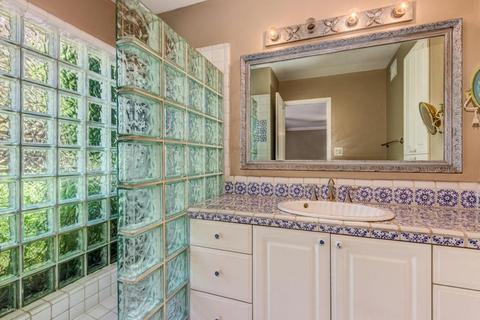 115 Echo Ln, Phoenix, AZ 85020 photo 17