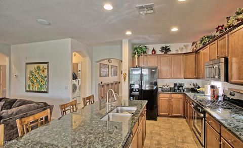 3071 E Ridgewood Ln, Gilbert, AZ 85298 photo 5