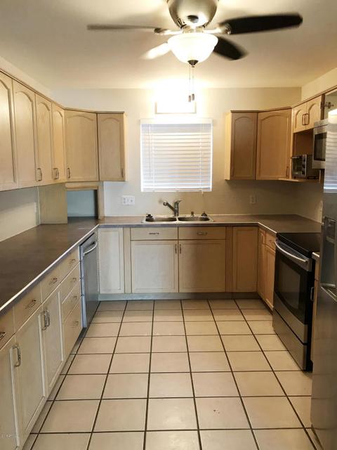 7209 N 37th Dr, Phoenix, AZ 85051 photo 4
