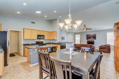 871 E Sherri Dr, Gilbert, AZ 85296 photo 9