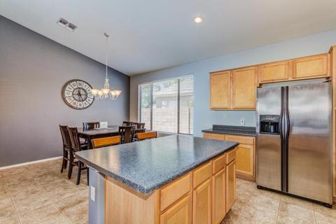 871 E Sherri Dr, Gilbert, AZ 85296 photo 11