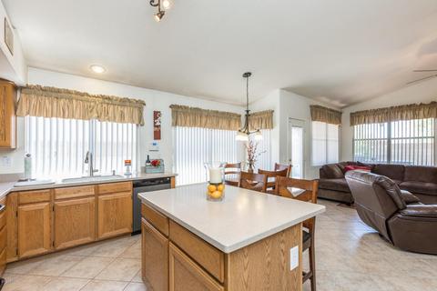 3927 E Douglas Loop, Gilbert, AZ 85234 photo 8