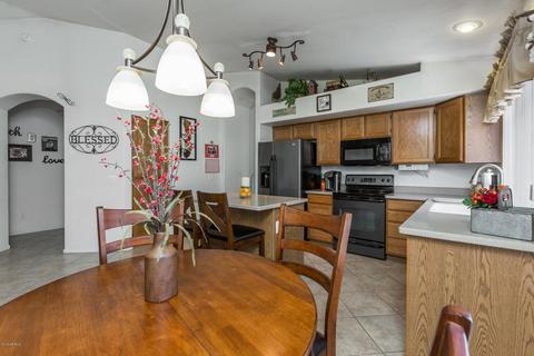 3927 E Douglas Loop, Gilbert, AZ 85234 photo 11