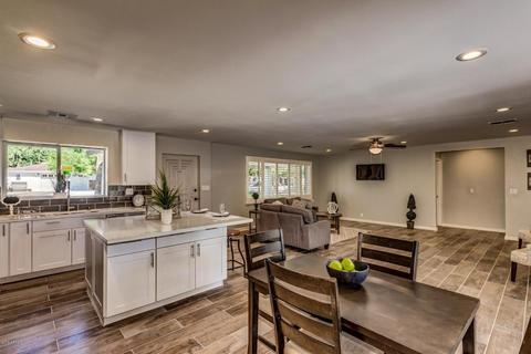 4122 N 46th Pl, Phoenix, AZ 85018 photo 9