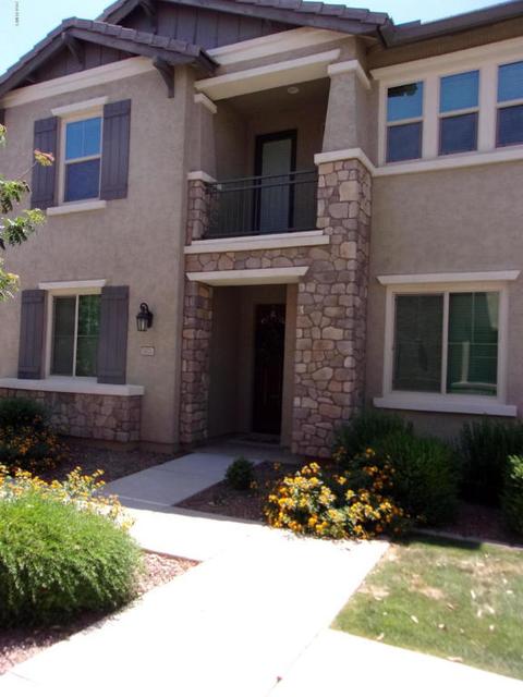 1021 S Nancy Ln, Gilbert, AZ 85296 photo 3
