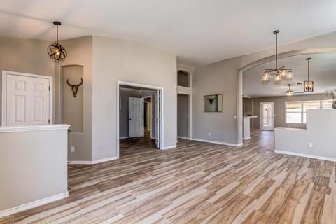 9526 E Jacob Cir, Mesa, AZ 85209 photo 2