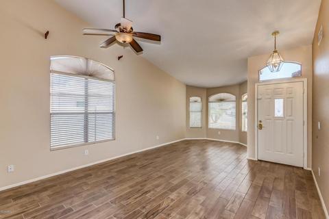 469 E Sherri Dr, Gilbert, AZ 85296 photo 3