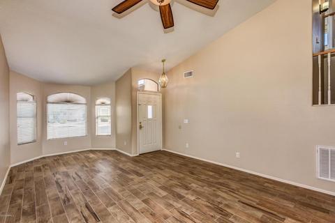 469 E Sherri Dr, Gilbert, AZ 85296 photo 4