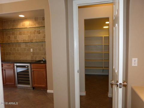 3976 E Hummingbird Ln, Phoenix, AZ 85050 photo 8