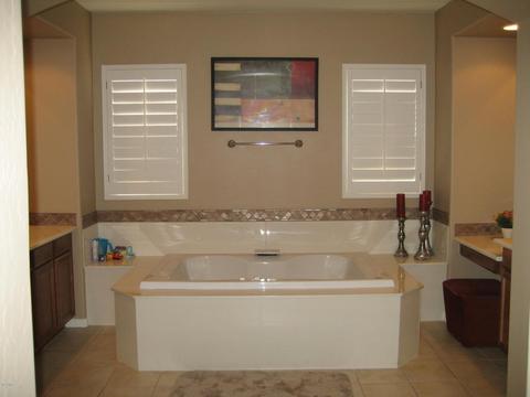 3976 E Hummingbird Ln, Phoenix, AZ 85050 photo 15