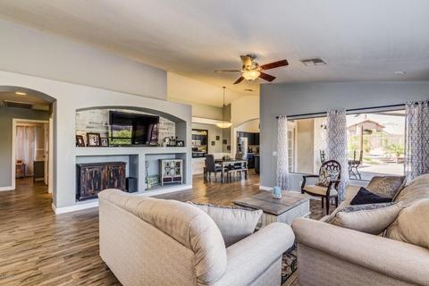 9124 E Hillview Cir, Mesa, AZ 85207 photo 4