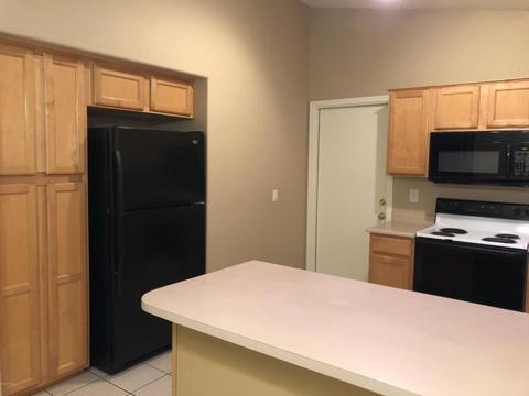 2212 E Robin Ln, Phoenix, AZ 85024 photo 4