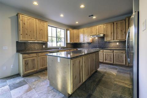 3974 E Sandpiper Dr, Phoenix, AZ 85050 photo 2