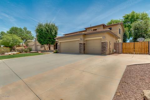 2471 E Milky Way, Gilbert, AZ 85295 photo 4