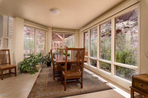 5651 N Echo Canyon Cir, Phoenix, AZ 85018 photo 11