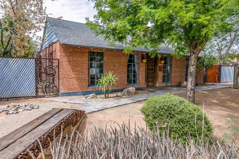 1048 E Indianola Ave, Phoenix, AZ 85014 photo 3