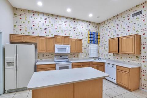 3289 E Clark Dr, Gilbert, AZ 85297 photo 7