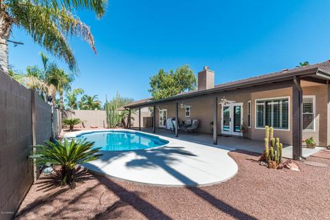449 E Melody Ln, Gilbert, AZ 85234 photo 3