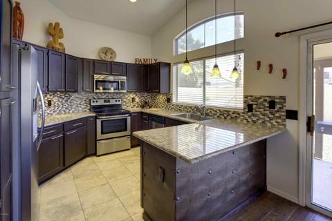 1347 E Muriel Dr, Phoenix, AZ 85022 photo 2