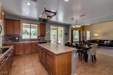 1530 E Lark St, Gilbert, AZ 85297 photo 2