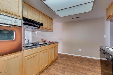 513 E Monte Way, Phoenix, AZ 85042 photo 9