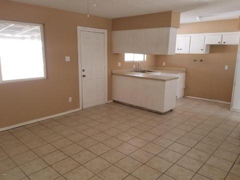 2902 N 60th Ave, Phoenix, AZ 85033 photo 6