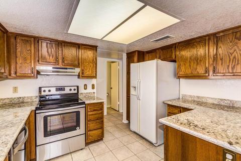 1020 E Sunburst Ln, Tempe, AZ 85284 photo 9