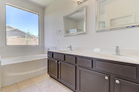 4182 E Seasons Cir, Gilbert, AZ 85297 photo 9