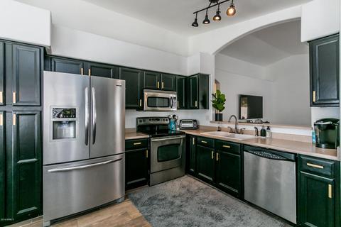 672 S Bahama Dr, Gilbert, AZ 85296 photo 2