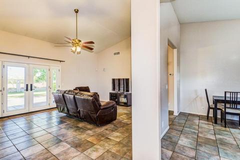 944 E Beverly Rd, Phoenix, AZ 85042 photo 6