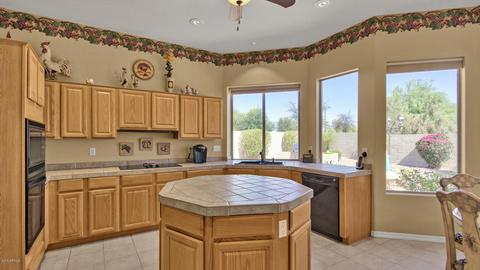 4406 E Strawberry Dr, Gilbert, AZ 85298 photo 3