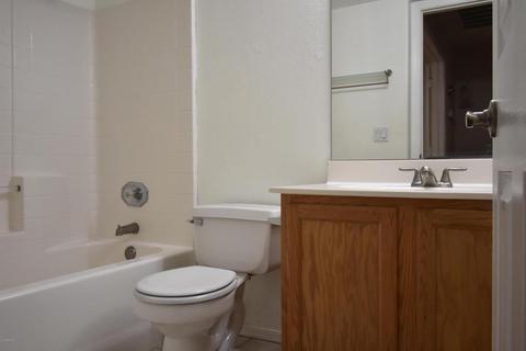 4613 E Summerhaven Dr, Phoenix, AZ 85044 photo 7