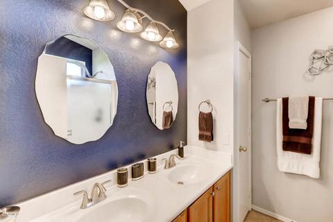 3435 E Wahalla Ln, Phoenix, AZ 85050 photo 13