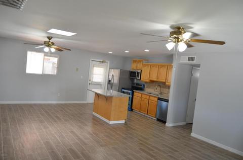 3302 E Claire Dr, Phoenix, AZ 85032 photo 4