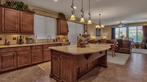 2451 E Crescent Way, Gilbert, AZ 85298 photo 4