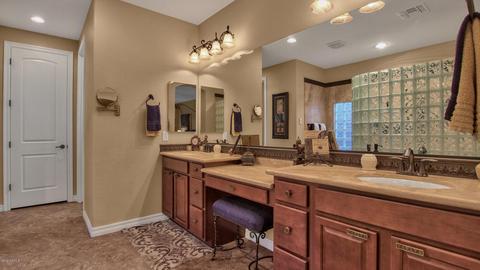 2451 E Crescent Way, Gilbert, AZ 85298 photo 26