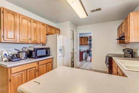 2033 S San Marcos Dr, Apache Junction, AZ 85120 photo 5