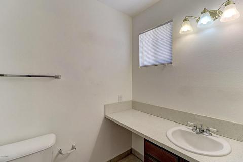 2136 E Broadmor Dr, Tempe, AZ 85282 photo 22