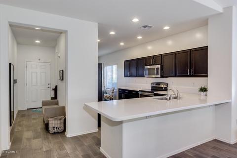 2704 E Hickory St, Gilbert, AZ 85298 photo 8