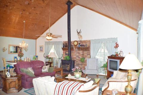 2925 Larson Loop, Forest Lakes, AZ 85931 photo 4