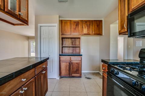 3833 E Hazelwood St, Phoenix, AZ 85018 photo 17
