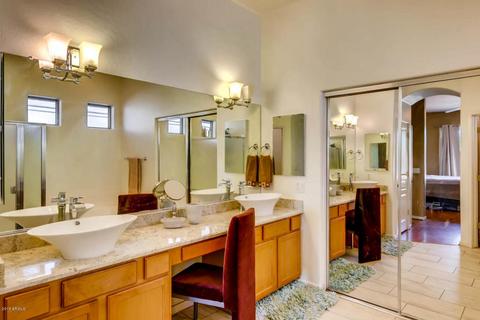 2042 E Valencia Dr, Phoenix, AZ 85042 photo 8